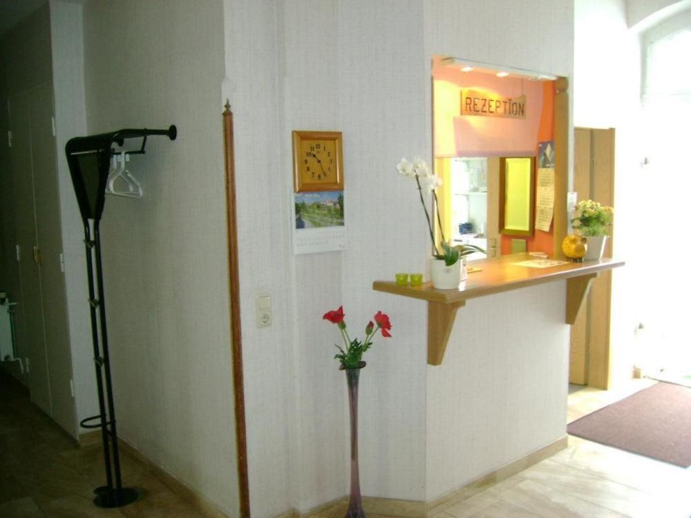 Hotel - Pension Vesta Бад-Эльстер Экстерьер фото